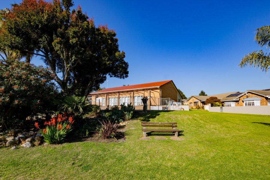 3 Bedroom Property for Sale in Kenridge Western Cape